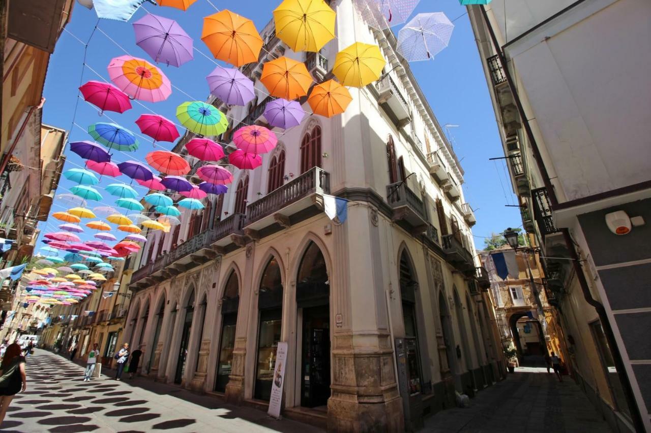 B&B Castello Salvaterra 이글레시아스 외부 사진
